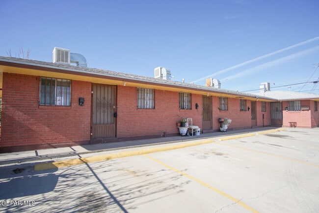 Building Photo - 4031 Thomason Ave