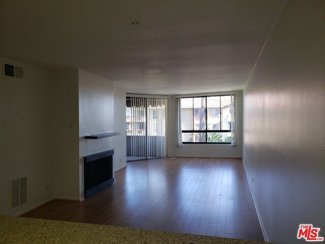 Building Photo - 1745 Camino Palmero St