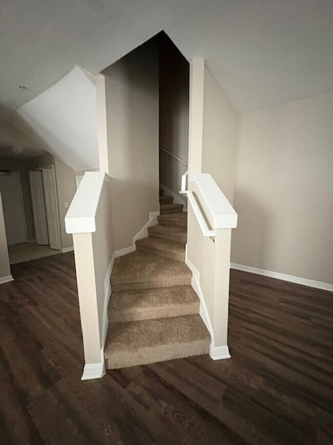 Foto del edificio - **Beautiful 3/2.5 Townhome in Lake Nona**