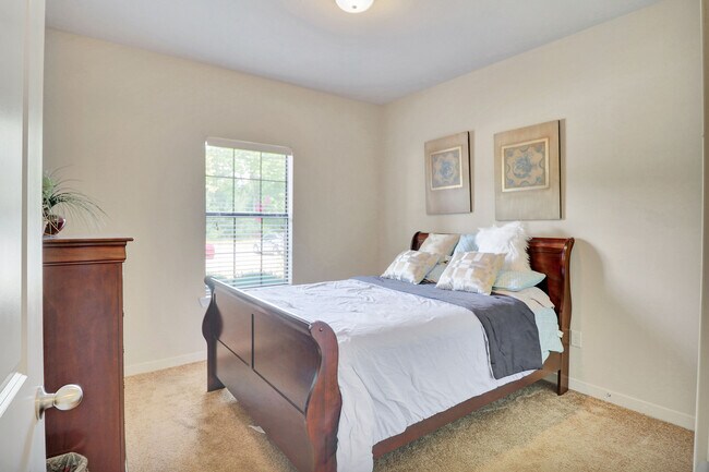 Foto del edificio - The Reserve at Chaffee Crossing Apartment Homes & Townhomes