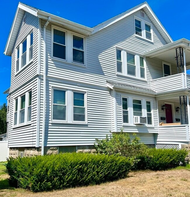 Building Photo - 15 Century St