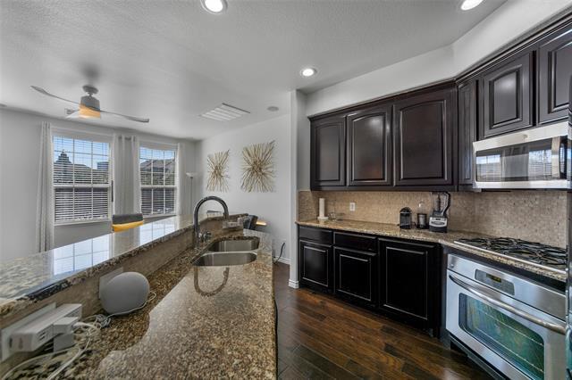 Foto del edificio - 5713 Knox Dr