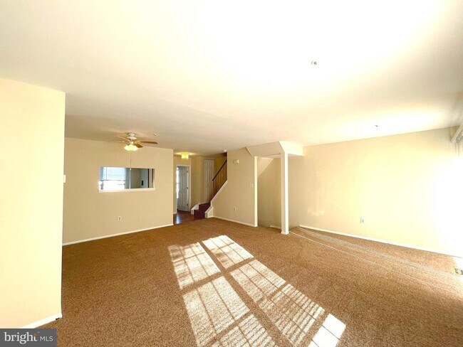 Building Photo - 9422 Sea Breeze Ct