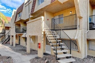 Building Photo - 1303 Darlene Way