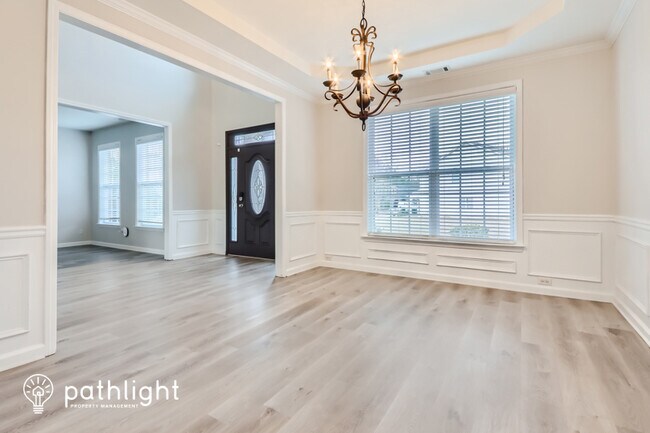 Building Photo - 7259 Madison Cir