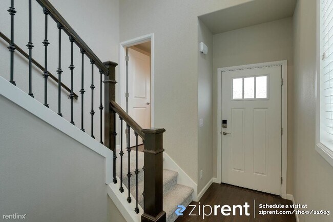 Building Photo - 4 br, 2.5 bath House - 4323 235th Place So...