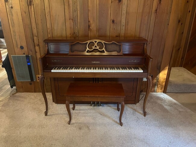 Building Photo - RR03