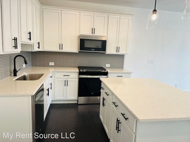 Building Photo - 3 br, 2.5 bath House - 1568 Driggs Dr NW
