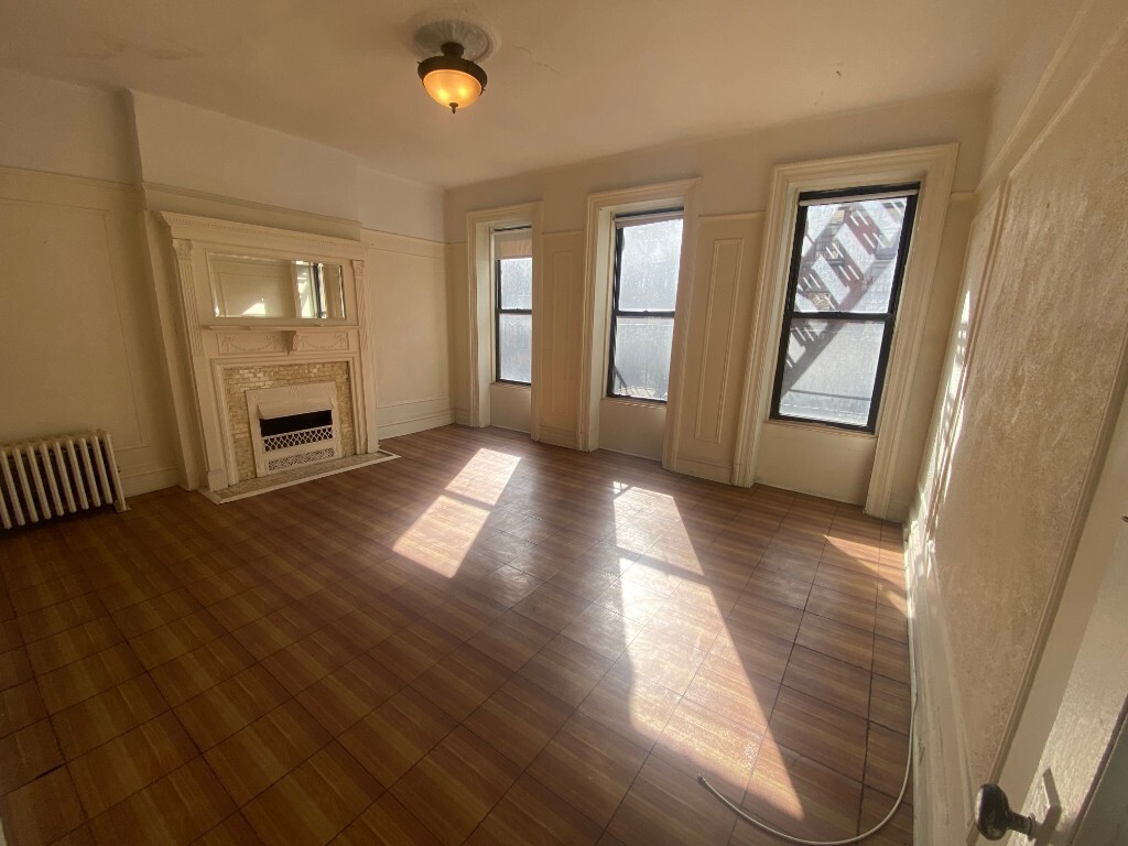 Foto principal - Steps from Central Park, Beautiful floor t...