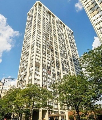 Building Photo - 5455 N Sheridan Rd