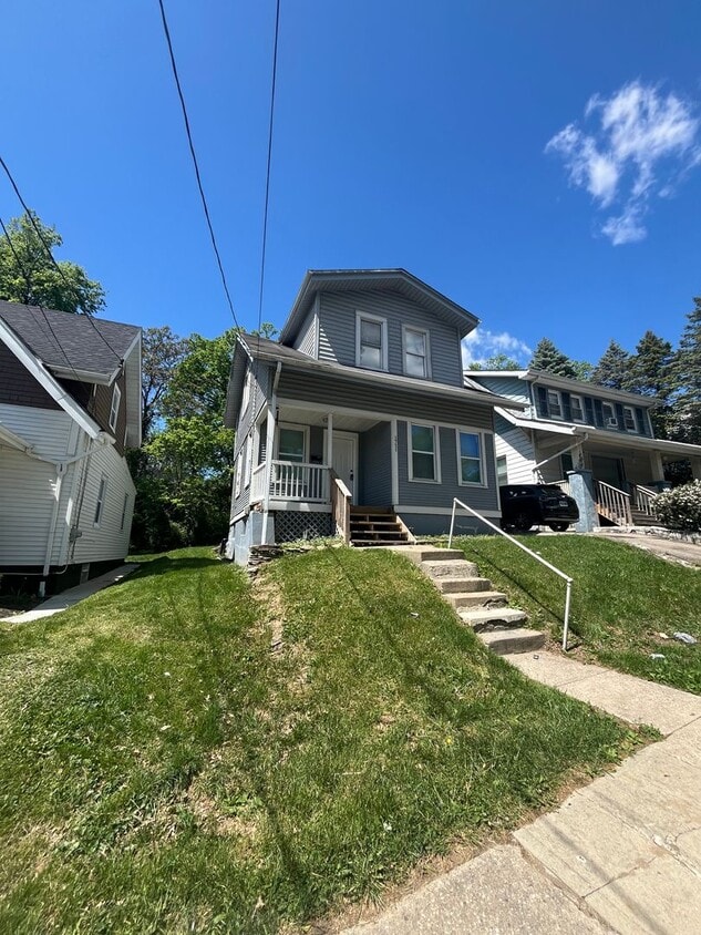 Three Bedroom House on Wyoming! - Three Bedroom House on Wyoming!