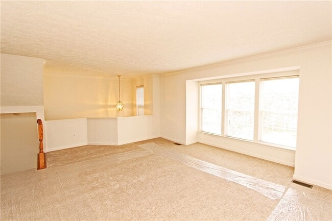 Foto del edificio - 8705 Lost Valley Dr
