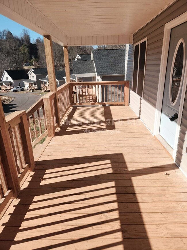 Building Photo - 177 Quinn Hill Ln