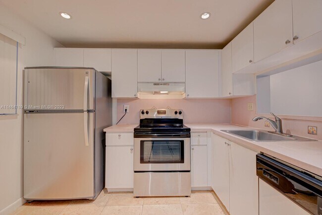 Foto del edificio - 10835 SW 112th Ave