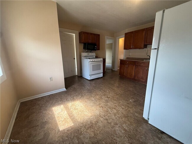 Foto del edificio - 1726 Starkweather Ave