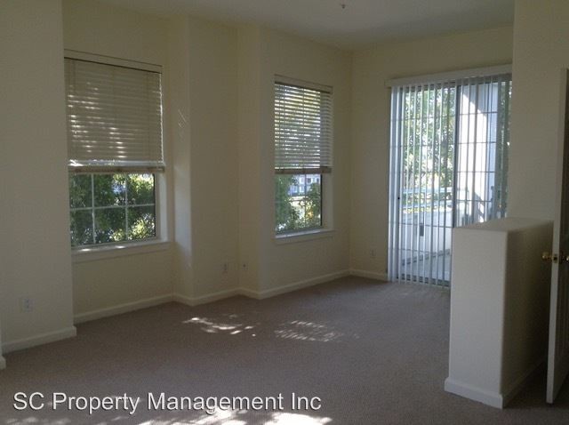 Building Photo - 700 Promontory Point Ln