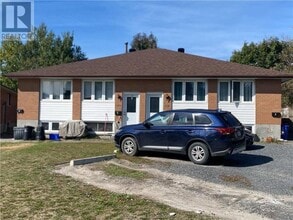 Building Photo - 138 Albany St