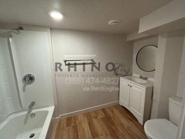 Foto del edificio - 2396 S 300 E