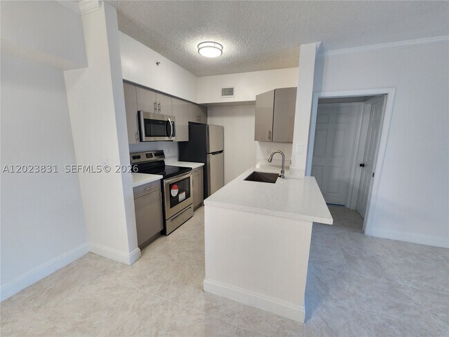 Foto del edificio - 11715 W Atlantic Blvd