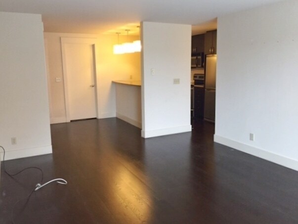 Photo - Heart of Wallingford right off the Burke G... House