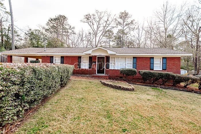 Foto principal - 4346 Pinebrook Dr