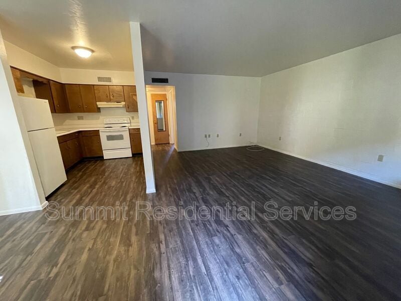 Primary Photo - 2602 N Tucson Blvd