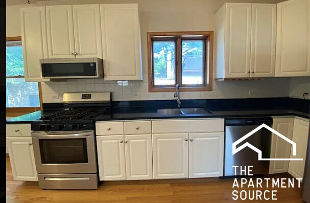 Foto del edificio - 1349 N Wolcott Ave