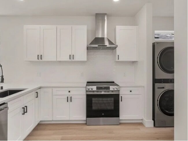 Building Photo - 211 W Harriman St