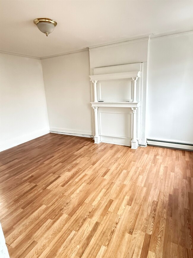 Foto del edificio - 572 West Side Ave