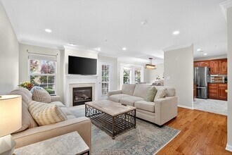 Building Photo - 34 Marina Dr