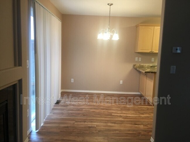 Foto del edificio - 8429 NE 36 Cir