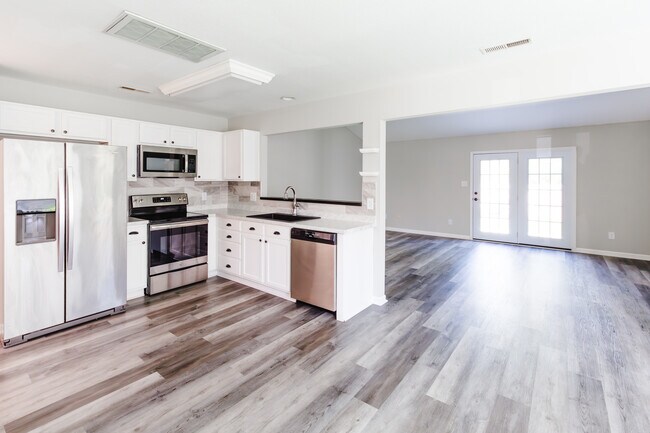 Building Photo - 6972 La Christa Way