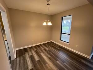Building Photo - 4585 Hickory Dr