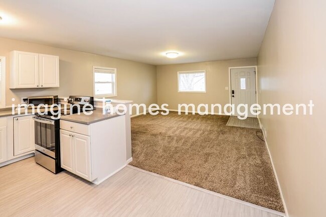 Building Photo - Charming 3 Bedroom Duplex Unit in Robbinsdale