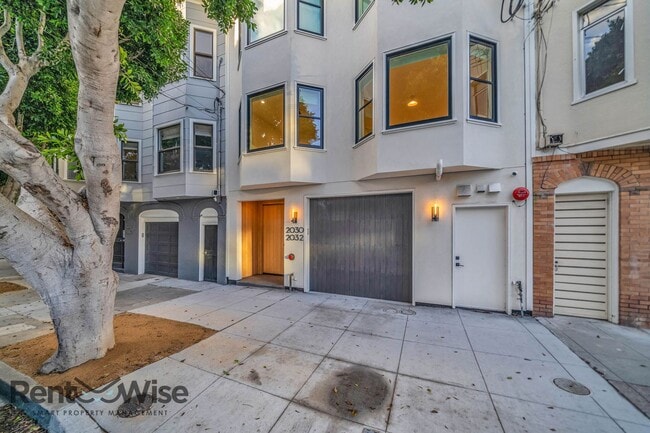 Building Photo - Greenwich St - SF