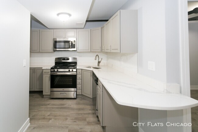 Building Photo - 6110 N Winthrop Ave