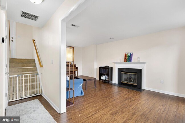 Building Photo - 14340 Rehfield Ct