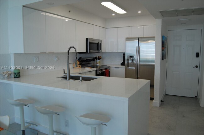 Foto del edificio - 2501 S Ocean Dr