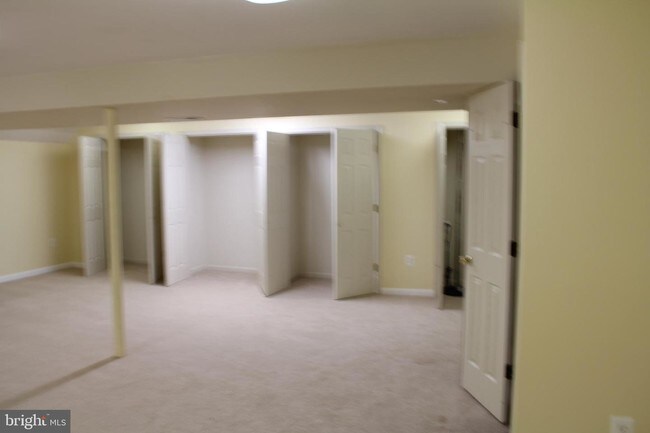 Foto del edificio - 6900 Lupine Ln