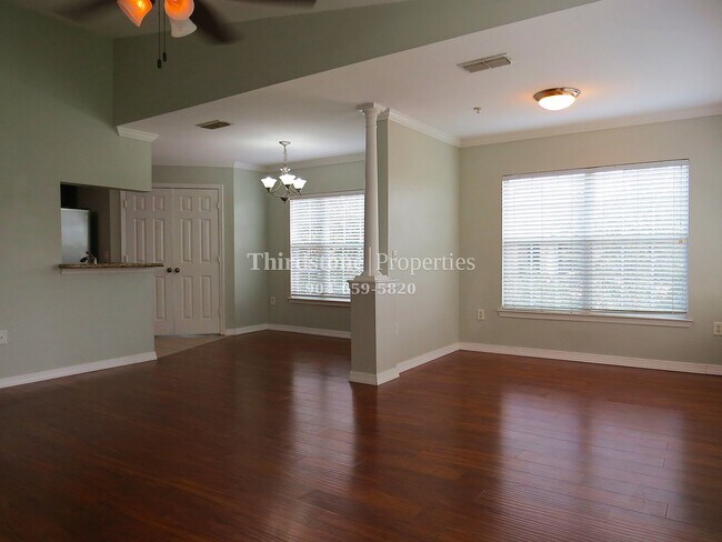 Foto del edificio - 7800 Point Meadows Dr