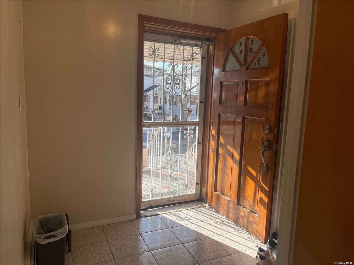 Building Photo - 144-57 27th Ave