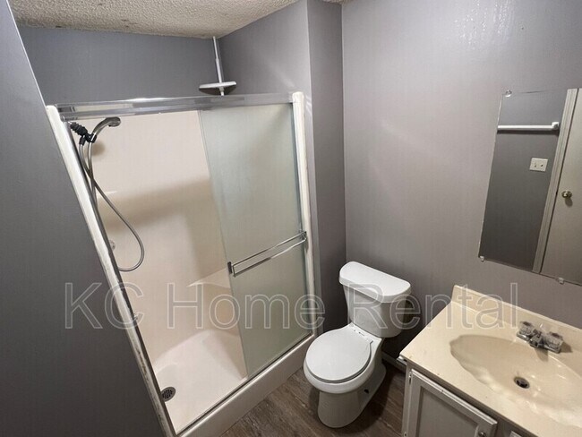 Foto del edificio - 443 Lee Dr