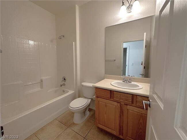 Building Photo - 2092 Sawtooth Mountain Dr