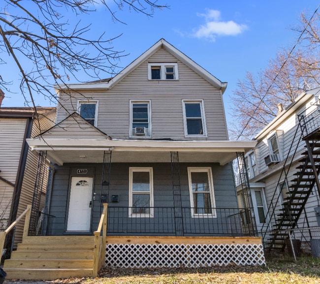 Building Photo - 4721 Section Ave