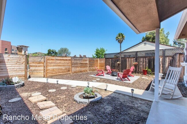 Foto del edificio - 3 br, 2 bath House - 6883 Mission Gorge Road