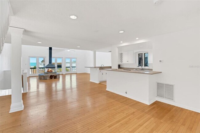 Foto del edificio - 4051 N Shell Rd
