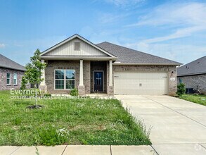 Building Photo - 104 Elaina Grey Ct