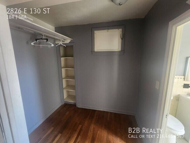 Building Photo - 2826 E 130th St