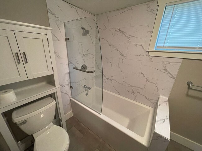 Building Photo - Roommate wanted to share charming cottage nestled in the woods!