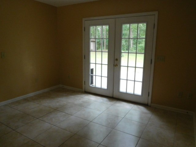 Building Photo - House for Rent